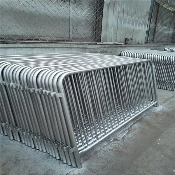 Widely Used Traffic Road Crowd Control Barrier