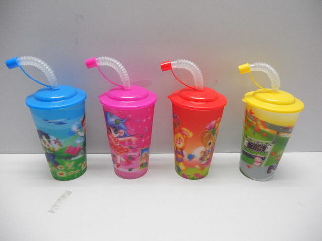 Summer Toys Water Cup with Surprise Toy and Candy