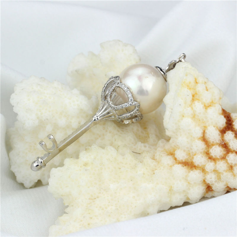 Snh Key Shape 12mm Round AA Grade Pearl Pendant Designs