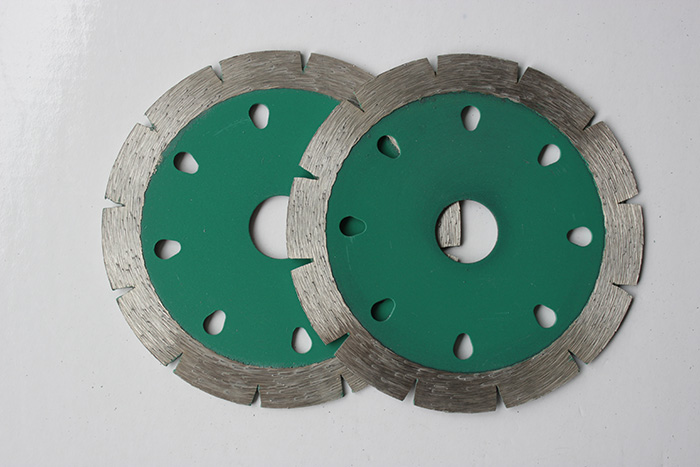 Professional Quality Cut off Segmented Saw Blade Diamond Cutting Blade