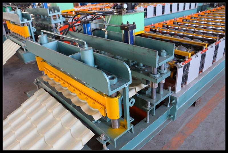 2015 Latest Style Metal Roof Tile Making Roll Forming Machine