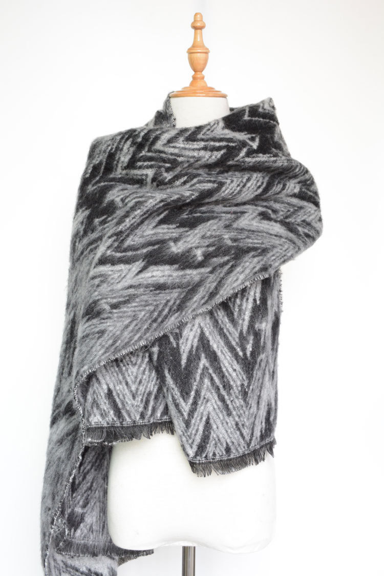 Women's Cashmere Like Knitted Winter Heavy Wave Printing Shawl Scarf (SP301)