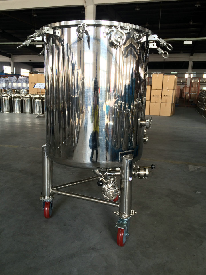 Stainless Steel Wheeled Flanged Tank