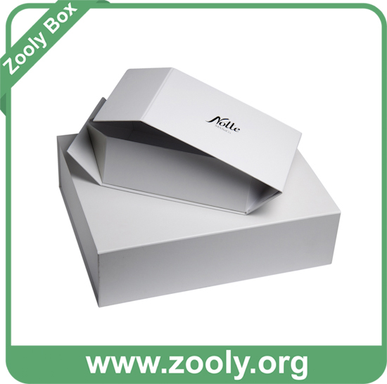 Foldable Card Paper Packaging Box with Window