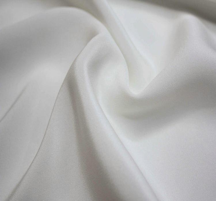 Crepe Satin Silk Fabric for Woman's Dress (100% Silk)