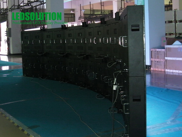 Customized Indoor and Outdoor Curved LED Display