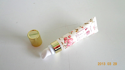 Small Tubes for Ceramic-Head Lip Gloss (D19YG-05B-06)