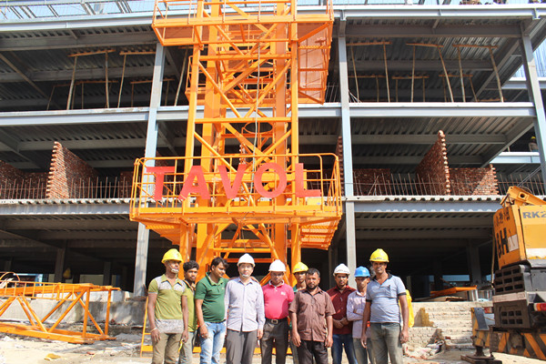 China Building Construction Luffing Crane Tower