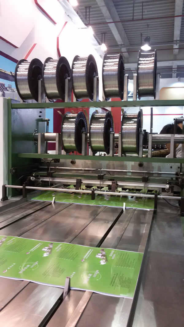 Production Line of Roll Paper High-Speed Flexography Saddle Stitch (LD-1020D)