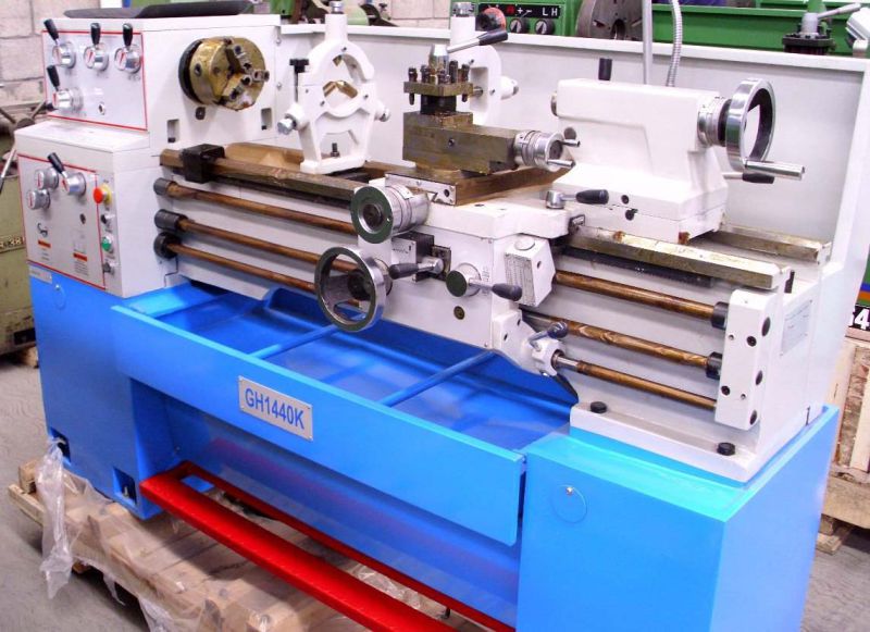 Centre Length 1000mm Bench Heavy Lathe Machines (GH1440K)