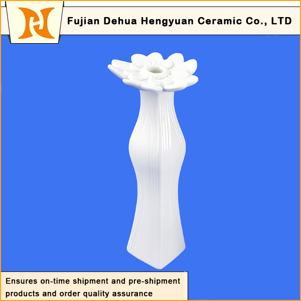 New Design Daily Use Ceramic Table Vase (upholstery)