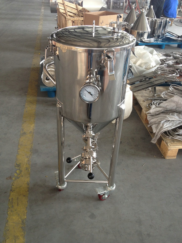 Stainless Steel Wheeled Conical Fermentation Tank