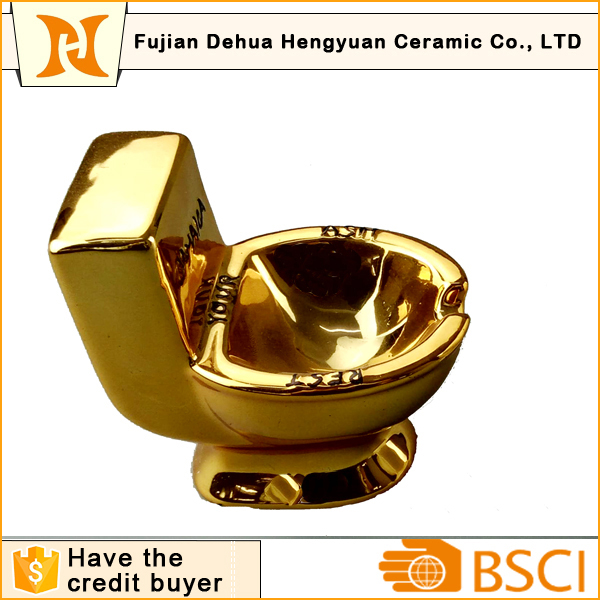 Funny Gift of Gold Plating Toilet Shape Ceramic Ashtray