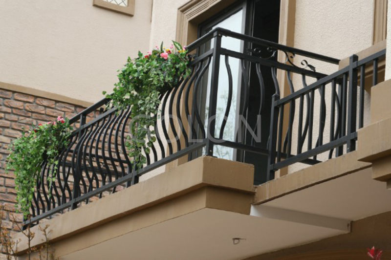 OEM&ODM Welcomed European Designs Wrought Iron Balcony Railings