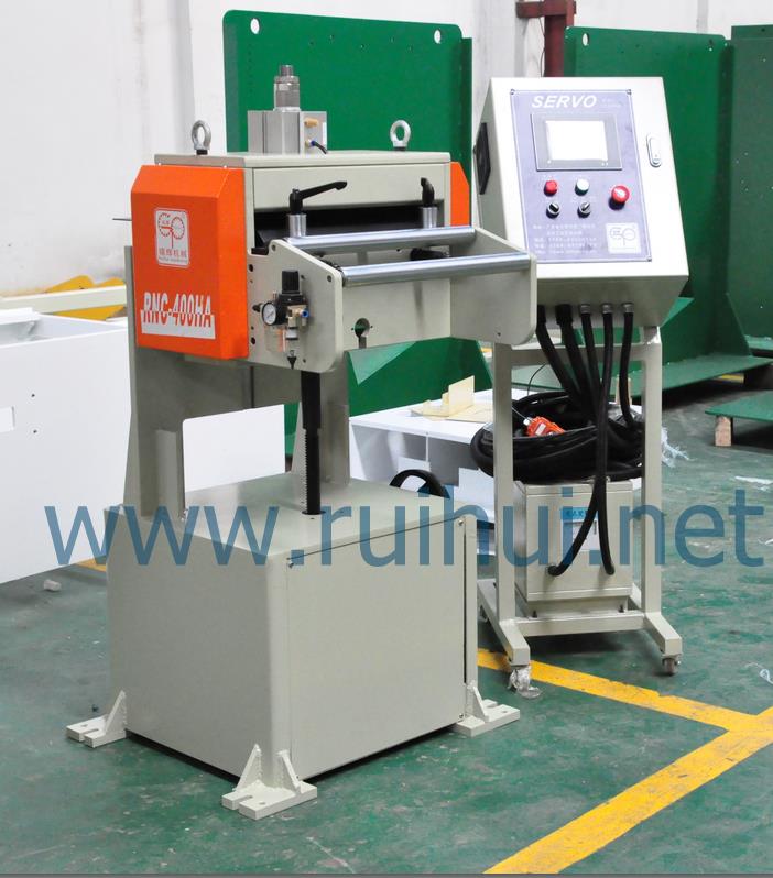 Nc Servo Roll Feeder Using in The Field of Electronics