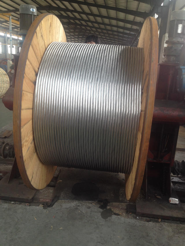 Steel Core Aluminum Strand Wire ACSR Conductor Cable 400mm2