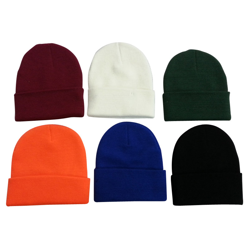 Knitted Beanie with POM POM NTD001