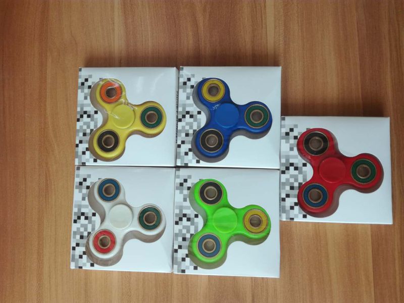 608 Finger Fidget Spinner Toy Tri-Spinner Hand Spinner for Relieve Stress