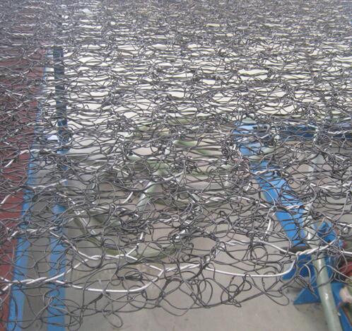 Geomat with Dipped Gavalnized Wire Mesh Reforcement for Protection Slope