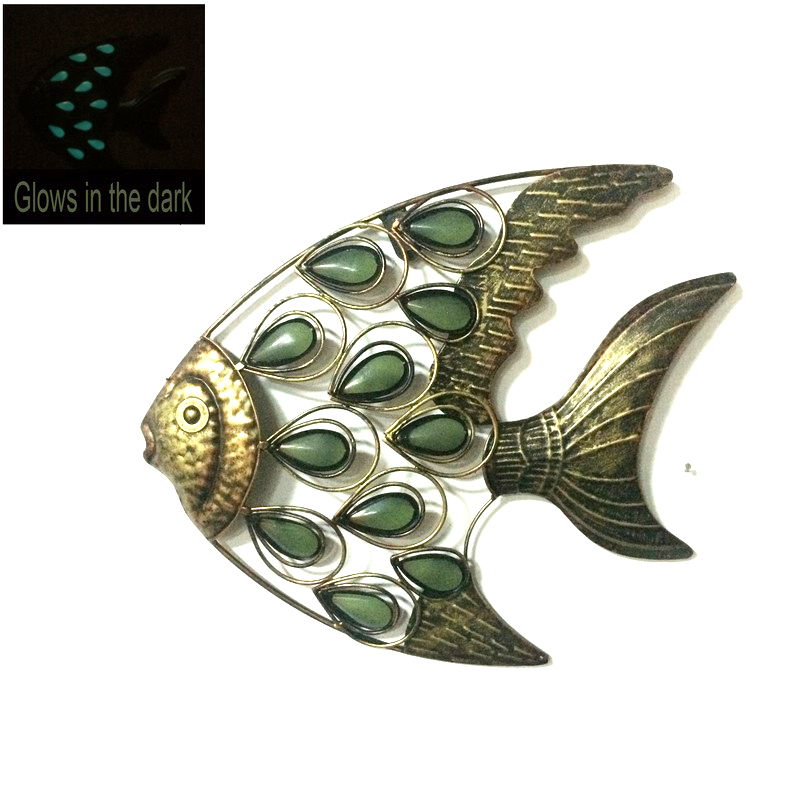Glows in The Dark Fish Shaped Wall Decoration for Garden