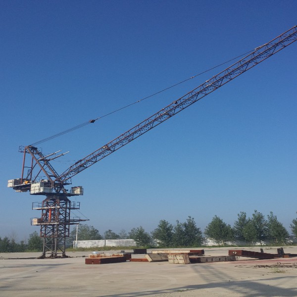 Qtd4015 Luffing Jib Tower Crane Used in Construction Building