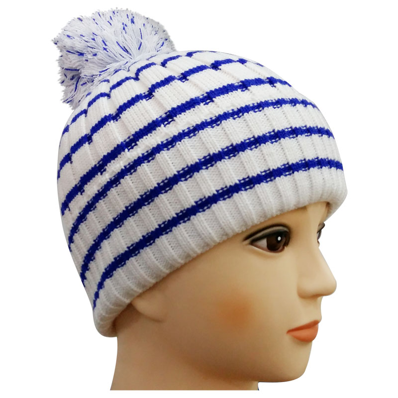 Knitted Beanie with POM POM NTD001