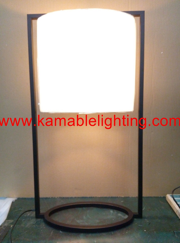 Hot Sale Modern Hotel Room Metal Table Lamp (KAM112311)