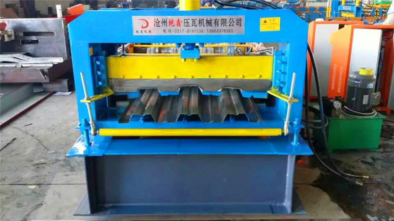 Floor Deck Tile Making Machine