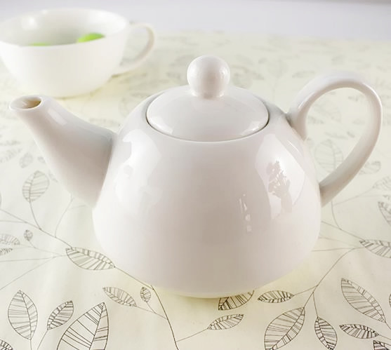 Customized White Color Ceramic Tea Pot Set