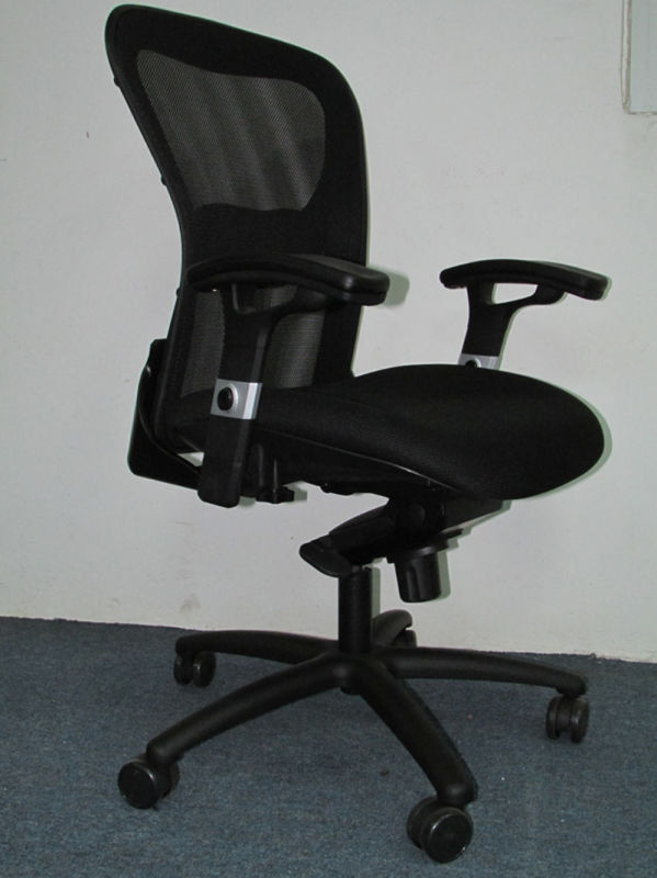 High Quality Adjustable Mesh Swivel Office Director Chair (RFT-B18)