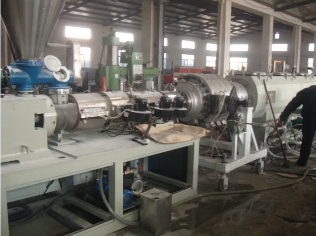 UPVC/CPVC Plastic Pipe Extrusion Line (LPCG250)