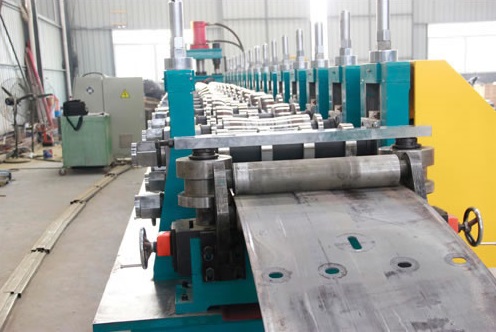 Highway Guardrail High Quality Roll Forming Machine, Galvanized Sheet Metal Manufacturing Machine