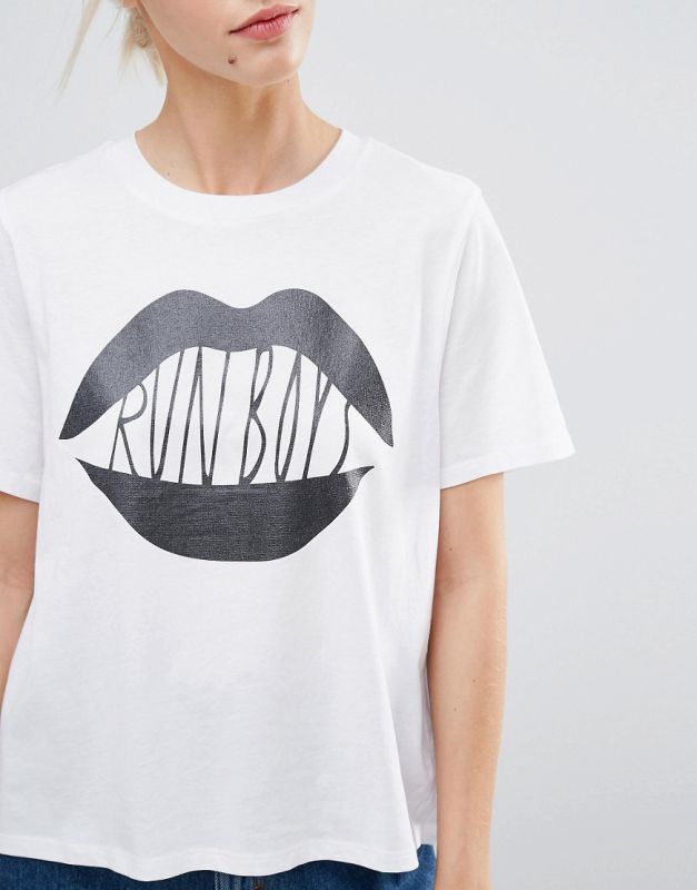 White Color with Black Printing Fashion Women Tee T Shirt