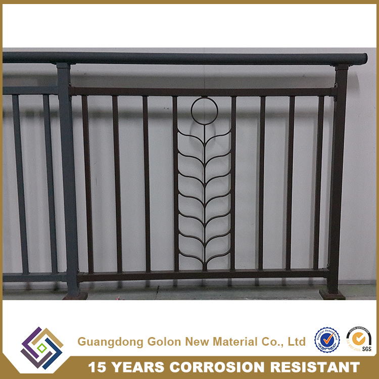 Customized Anti-Corrosion Zinc Steel Assembled Decorative Picket Grassland Pool Fence