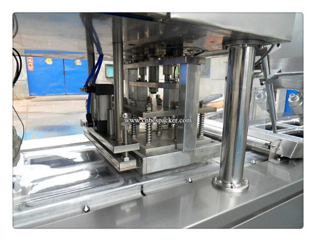 Automatic Linear Type Plastic Juice Cup Sealing Machine