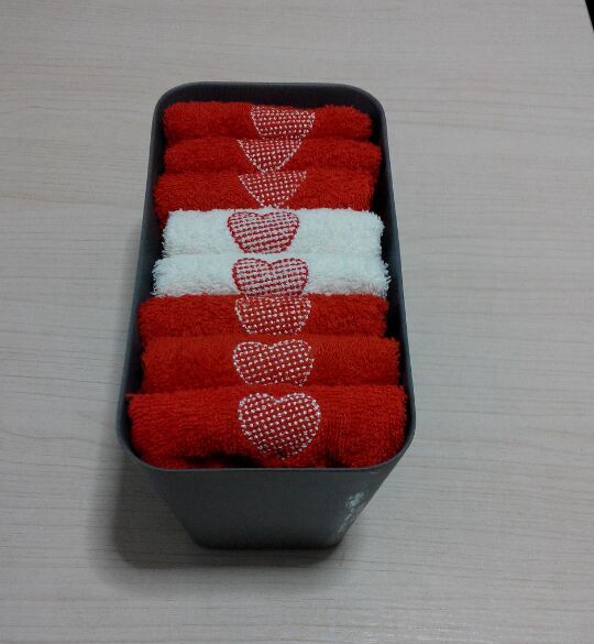 (BC-G1001) Promotional Gift Terry Towel with Storage Box