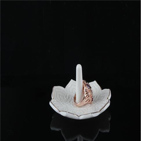 China Product Flower Design Finger Ring Holder Wedding Decor