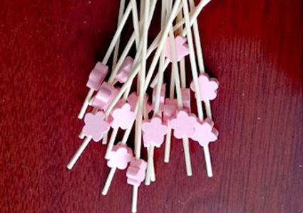 Lovely Disposable BBQ Bamboo Cocktail Sticks/Picks/Skewers