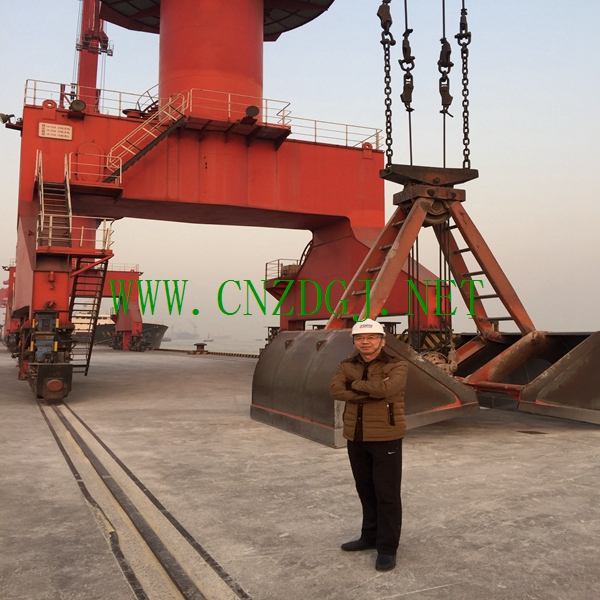 Port Shipyard Mobile Luffing Jib Crane for Lifting