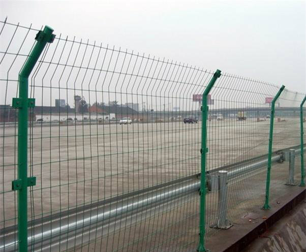 High Quality PVC Coated Bilateral Welded Wire Fence