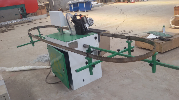 Mj1800 Hard Wood Band Saw Cutting Machine Price Large Scale Bandsaw