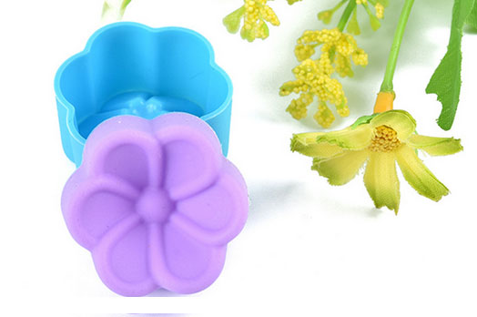 Eco-Friendly 7cm Cake Tool Silicone Muffin Mould Sc50 (L)