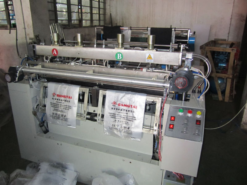 Automatic Sealing and Cutting T-Shirt Bag Making Machine