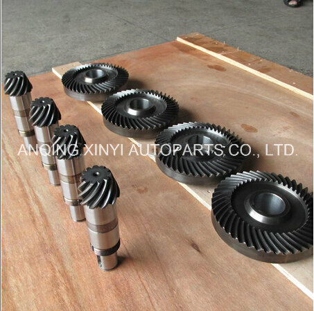 Crown Wheel and Pinion Set Used for Auto Car and Heavy Truck