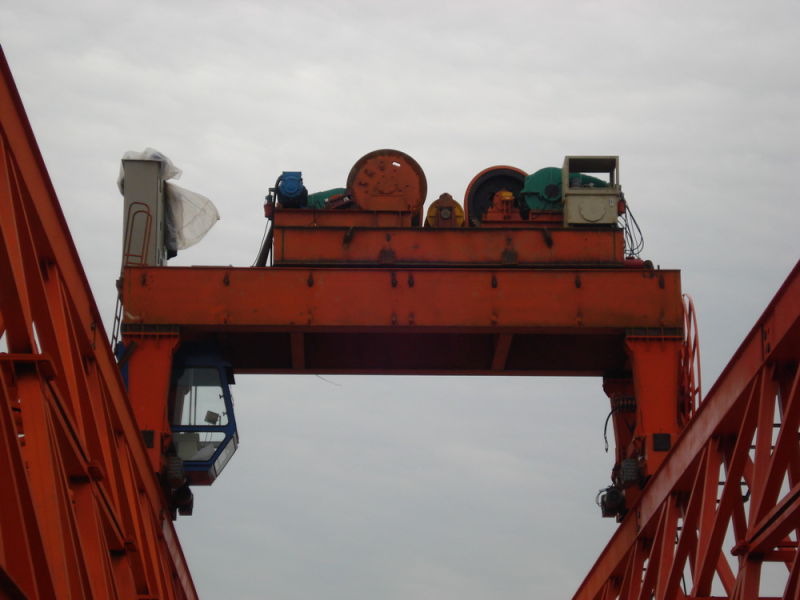 Launching Gantry (HLCM-19)