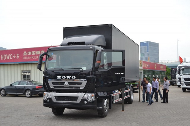 Sinotruk HOWO T5g 336HP 35ton 8X4 Cargo Truck