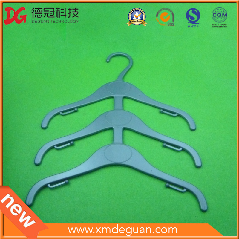 Various Clothing Store Disposable Plastic Hangers Supply