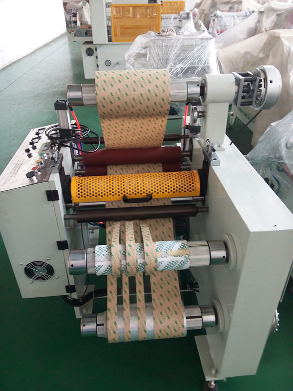 Dp-420 Automatic Laminating Slitting Machine with Kiss Cut