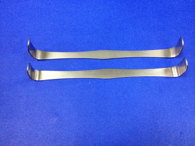 Stainless Steel Thyroid Gland Retractor