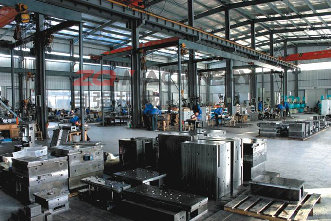 4 Cavity Pet Bottle Production Machine Line with Ce